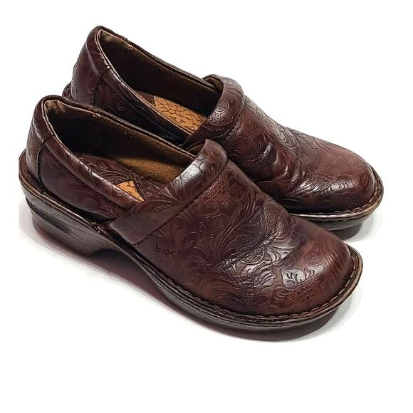 Boc BORN concepts brown leather flower embossed clogs women's 7.5 - Picture 1 of 6